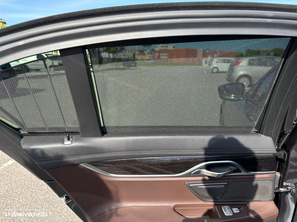 BMW 730 d Pack M - 20
