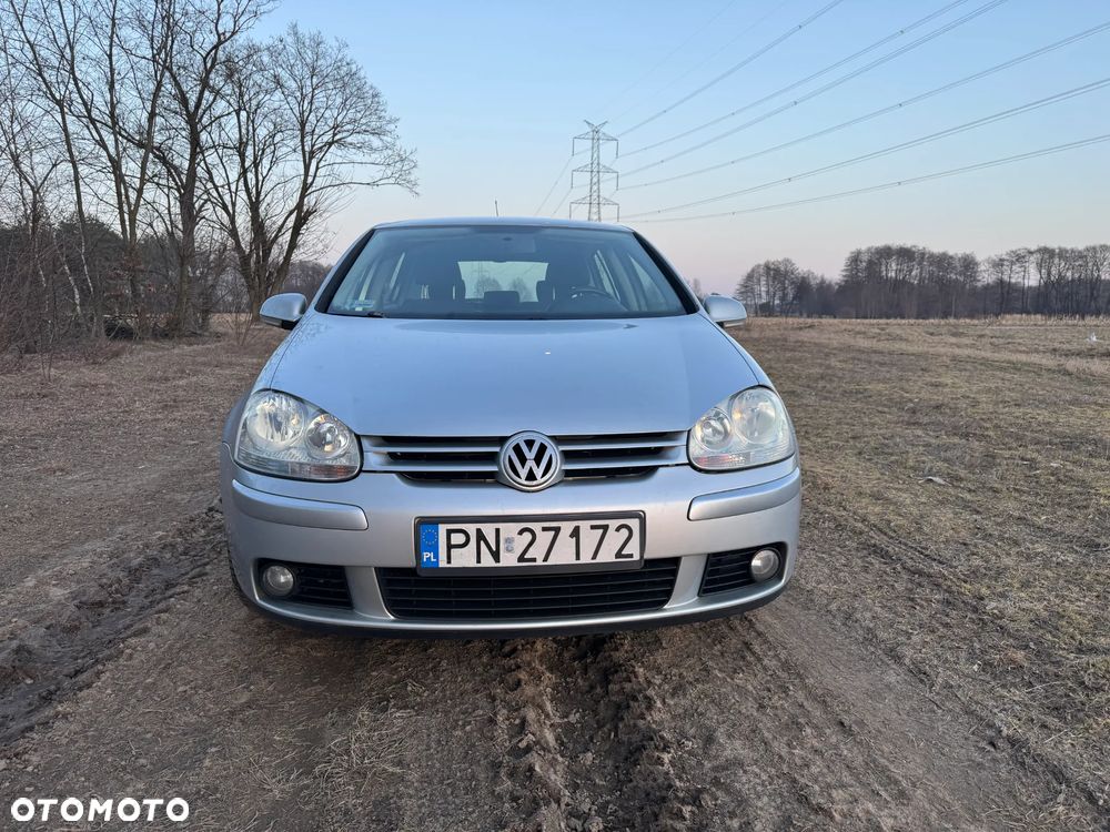 Volkswagen Golf 1.6 Q-Line - 2