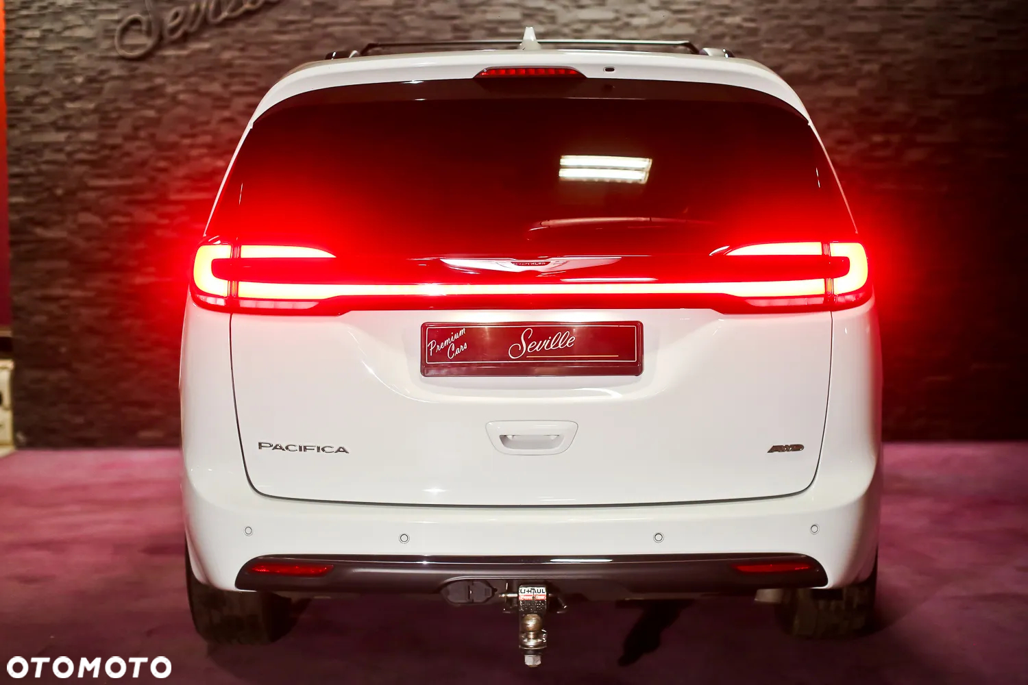 Chrysler Pacifica - 5