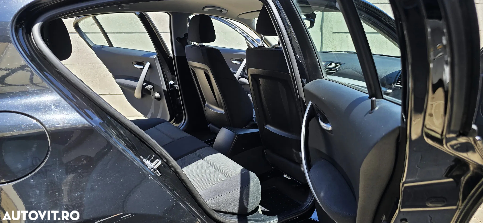 BMW Seria 1 116i - 12