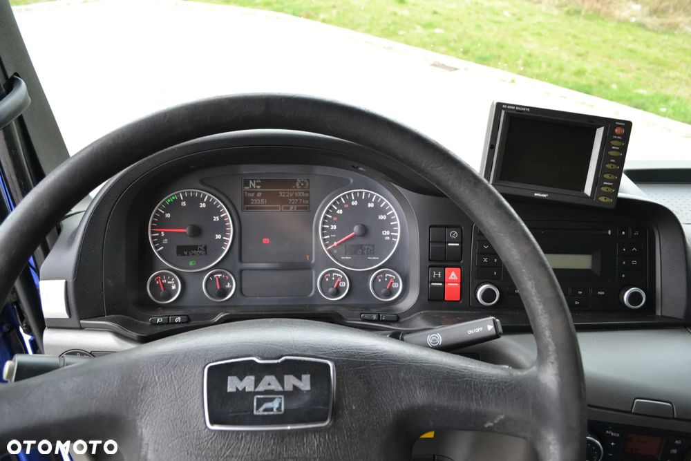 MAN TGS 26.360 TYLKO 412 TYS km MANUALNA SKRZYNIA BIEGÓW PLATFORMA dł. 7.4 m - 12