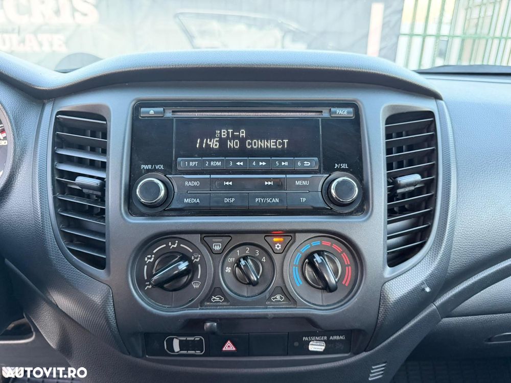 Mitsubishi L200 Double Cab 2.2 DI-D M/T Instyle - 23