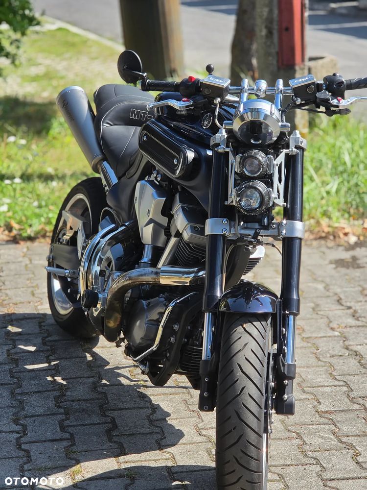 Yamaha MT - 8