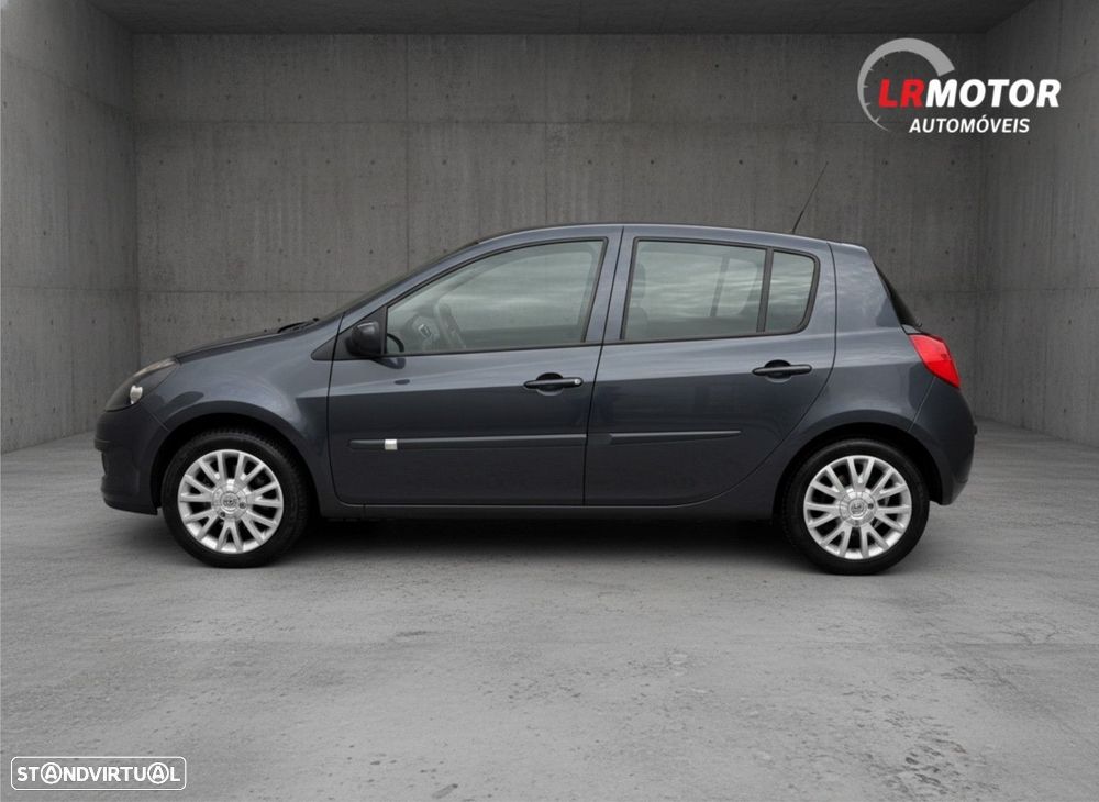 Renault Clio 1.5 dCi Dynamique S - 5