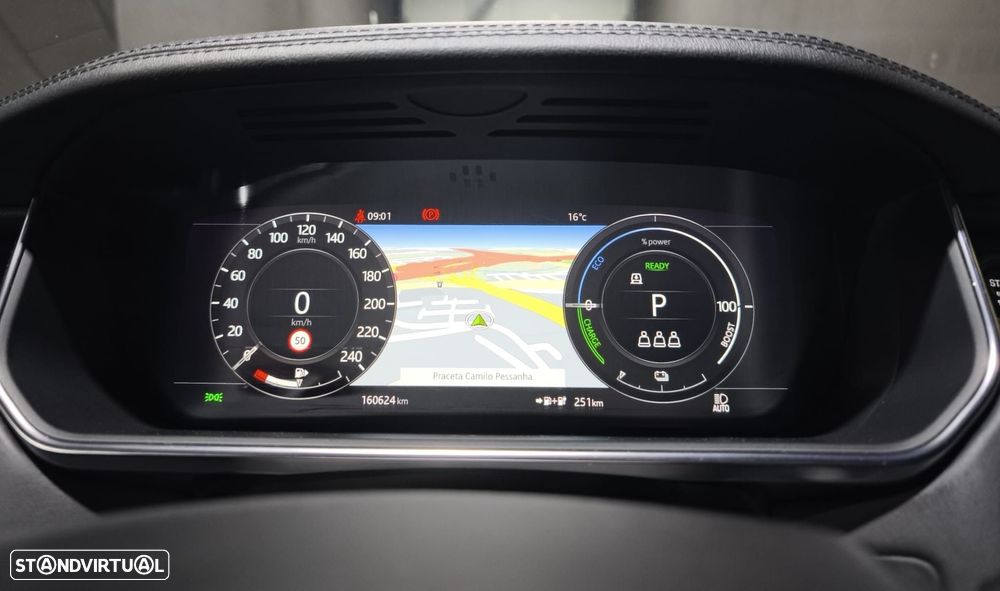 Land Rover Range Rover P400e Plug-in Vogue - 16