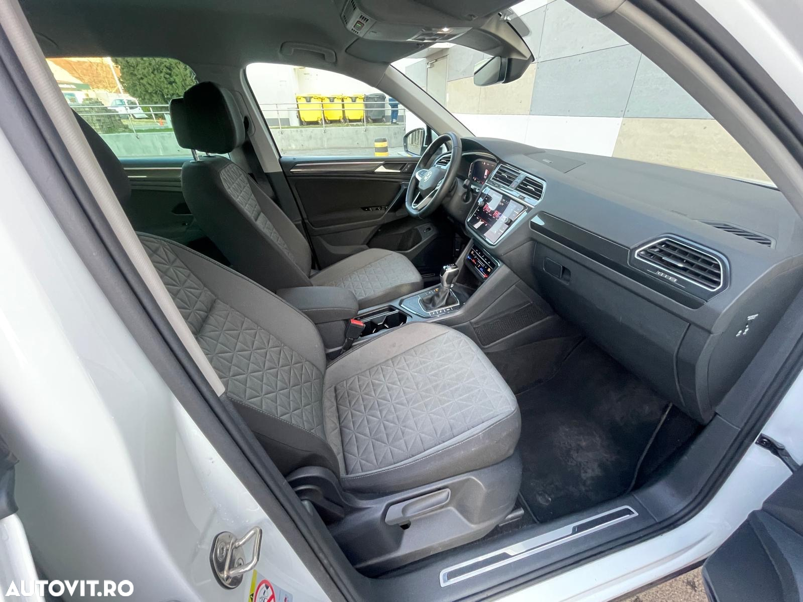 Volkswagen Tiguan 2.0 TDI DSG Elegance - 13