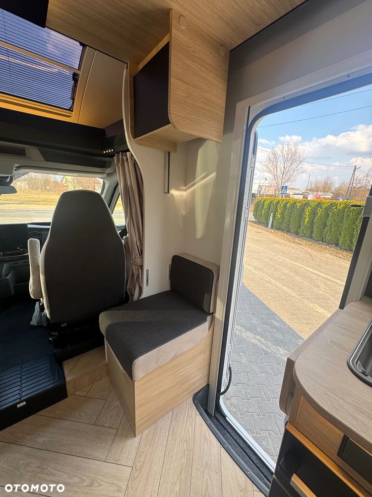 Ford Chausson 627 Titanium Line - 21