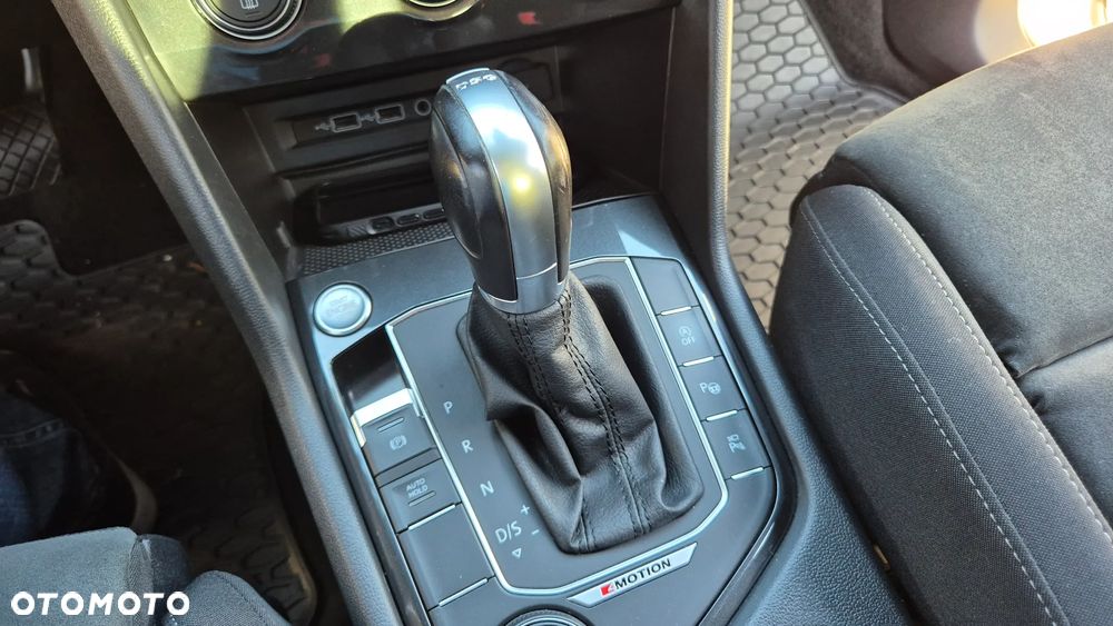 Volkswagen Tiguan - 10
