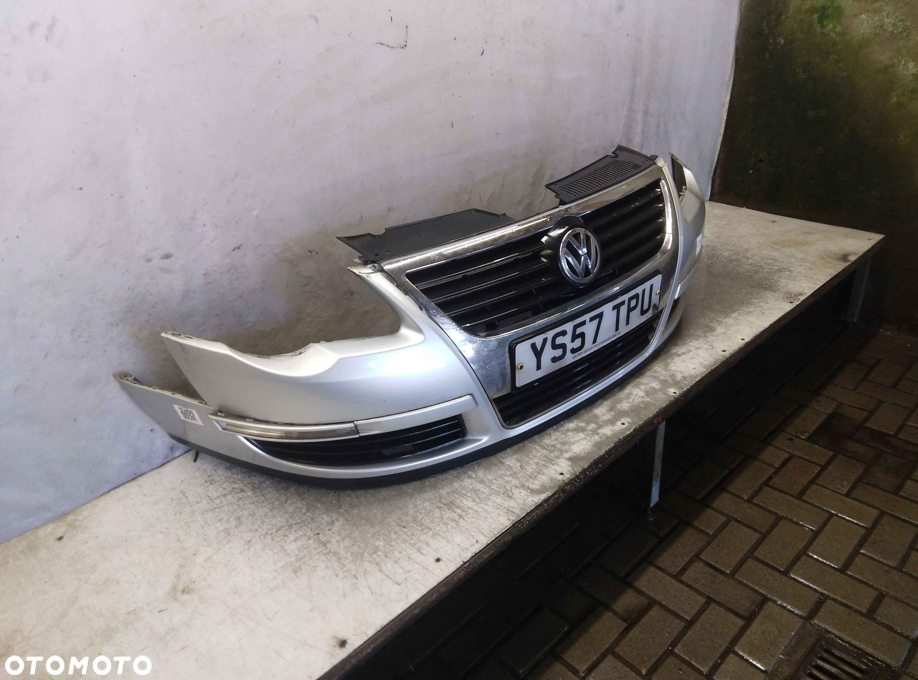 ^ ZDERZAK PRZÓD PRZEDNI VW VOLKSWAGEN PASSAT B6 LA7W SREBRNY - 5