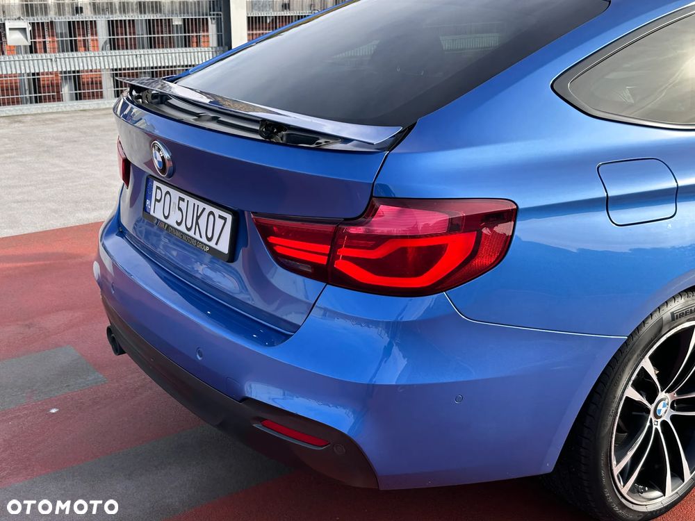 BMW 3GT 320d xDrive M Sport - 16