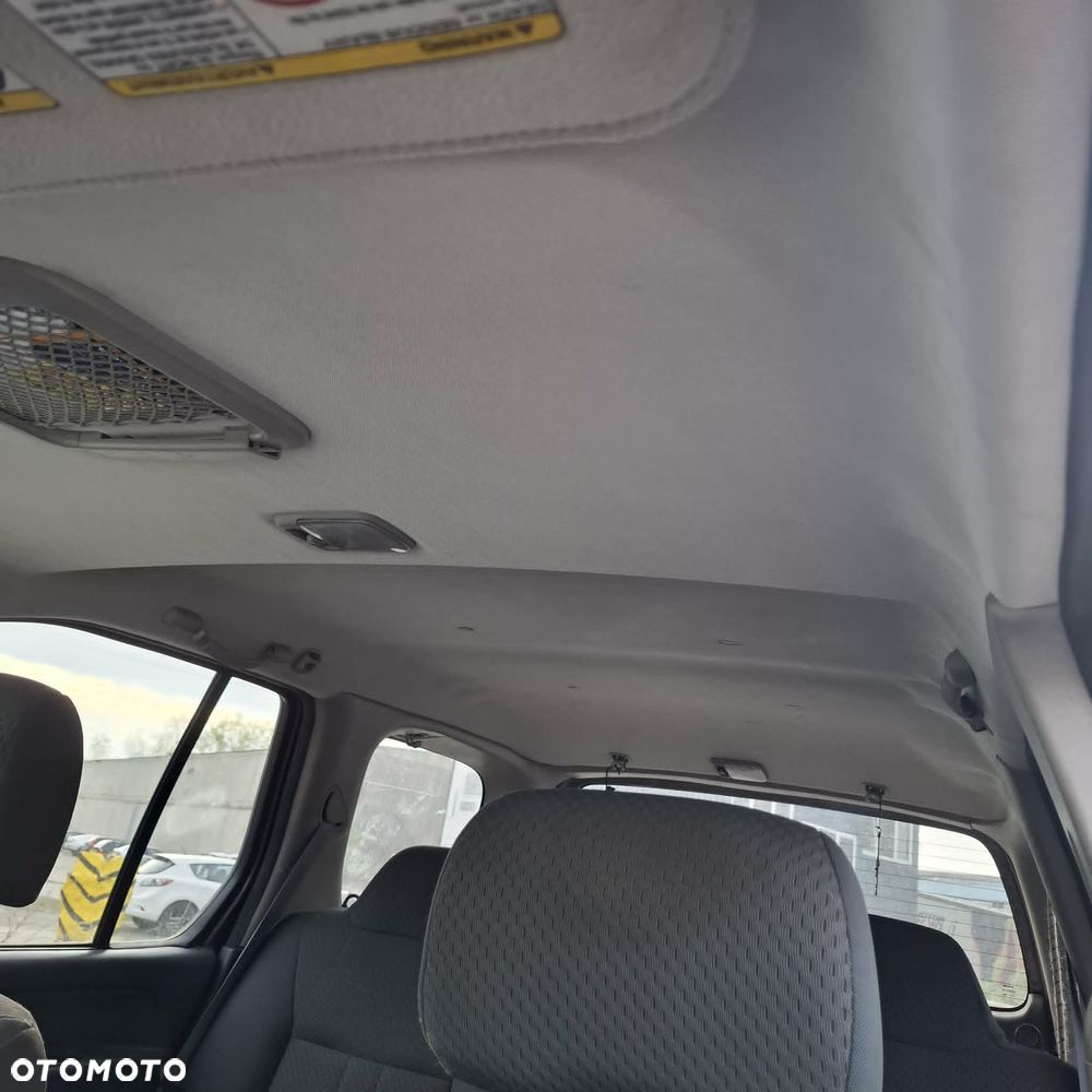 Nissan Xterra 3.3 V6 SE - 6