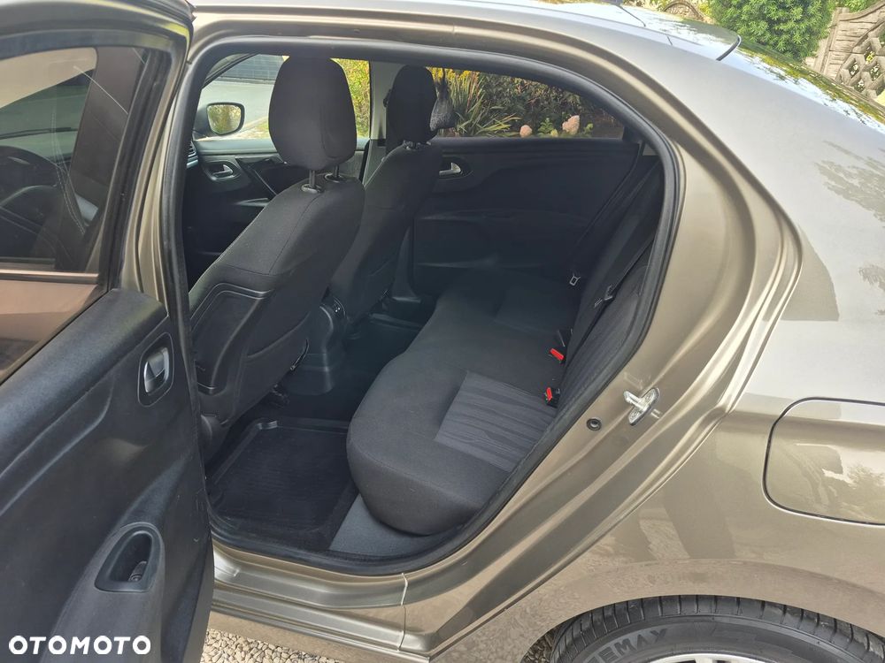 Peugeot 301 1.6 HDi Allure - 11