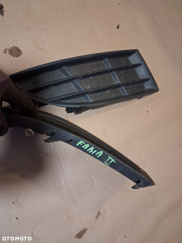 Kratki zderzaka SKODA ROOMSTER FABIA II prawa lewa  5J0807368A    5J0807367A - 4