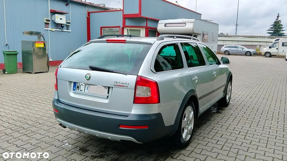 Skoda Octavia 2.0 TDI DPF 4x4 Elegance - 17