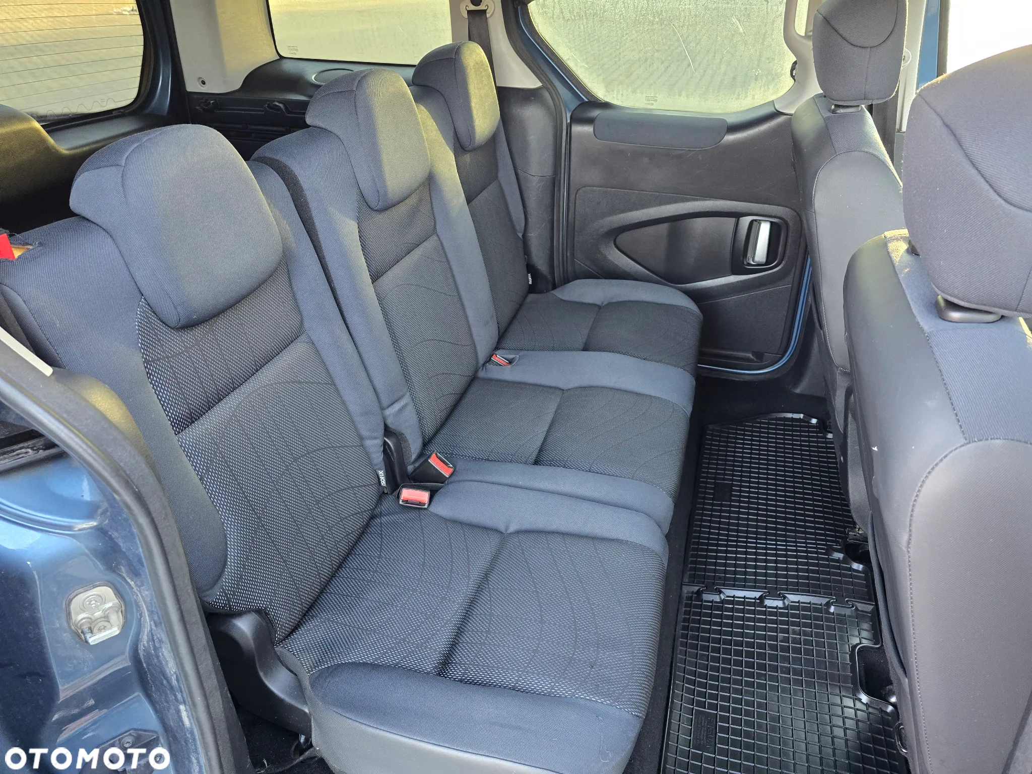 Peugeot Partner Tepee 110 Family - 17