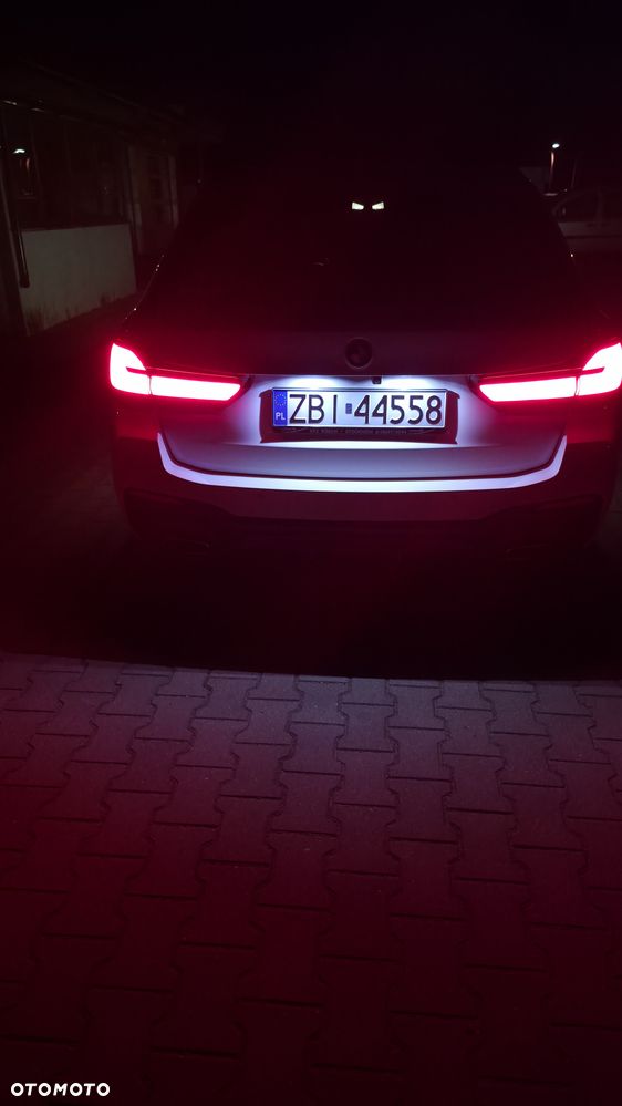 BMW Seria 5 520d xDrive mHEV M Sport sport - 32