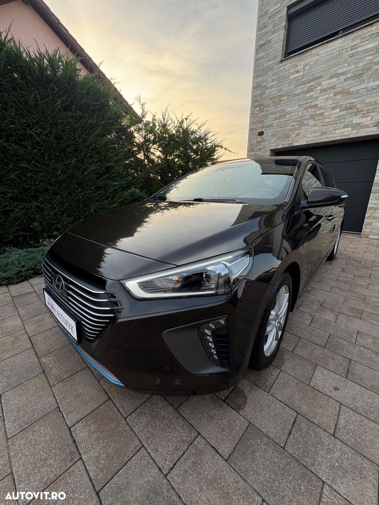 Hyundai IONIQ - 4