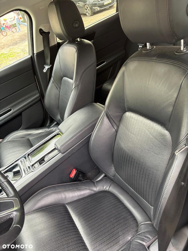 Jaguar XF 2.0 i4D Prestige - 10