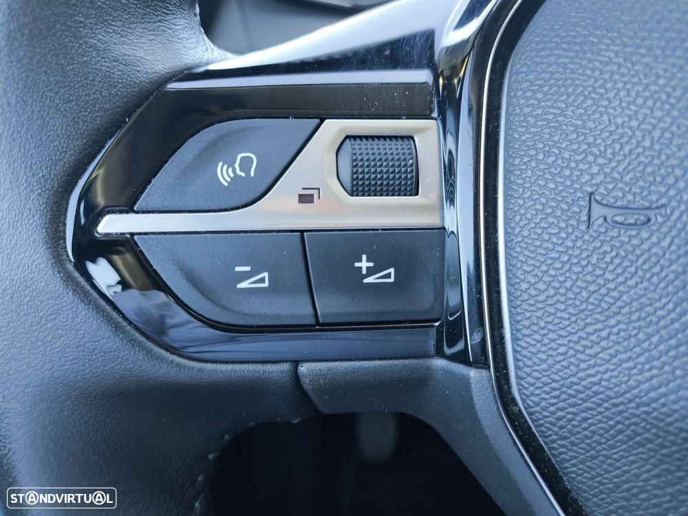 Peugeot 208 1.2 PureTech Active - 19
