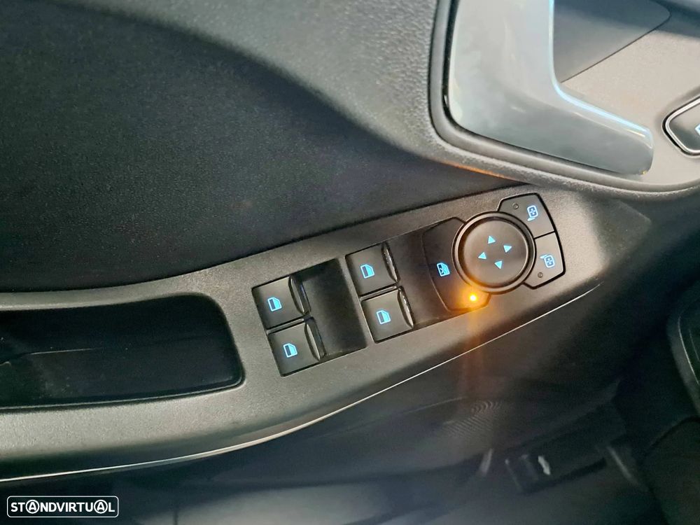 Ford Fiesta 1.0 EcoBoost ST-Line - 11