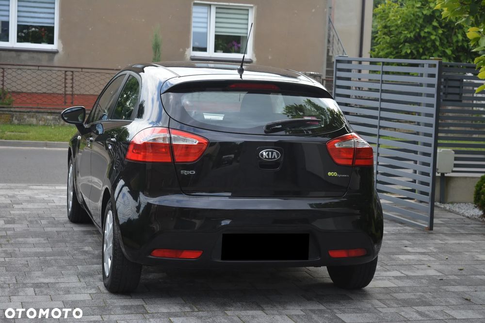 Kia Rio 1.2 Dream Team Edition - 13