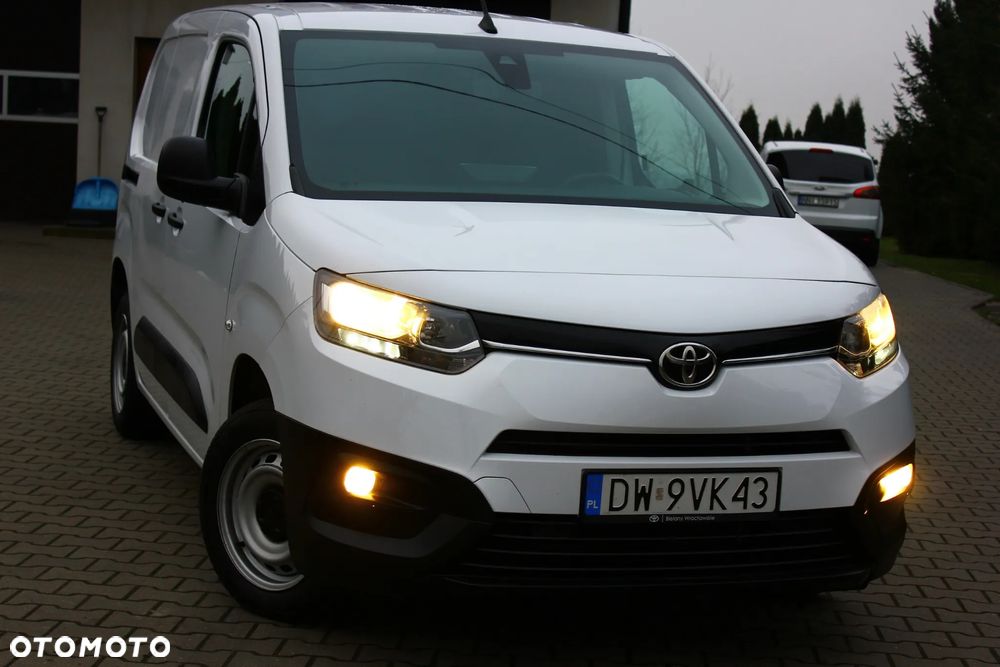 Toyota PROACE CITY BLASZAK 2 OSOBOWY 1.2 D-4T BENZYNA 110KM PEWNE AUTO FV23% - 3