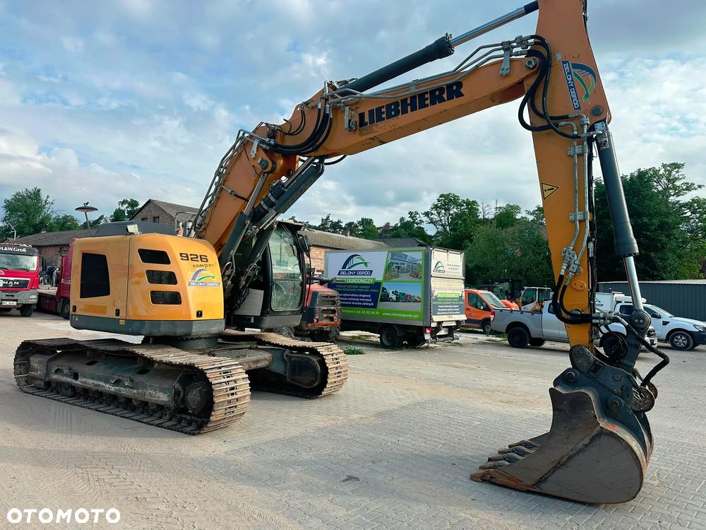 Liebherr R926 COMP - 2