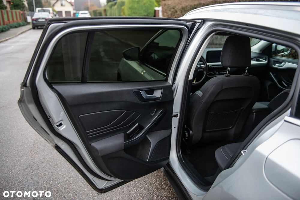 Ford Focus 1.5 EcoBlue Start-Stopp-System TITANIUM - 21