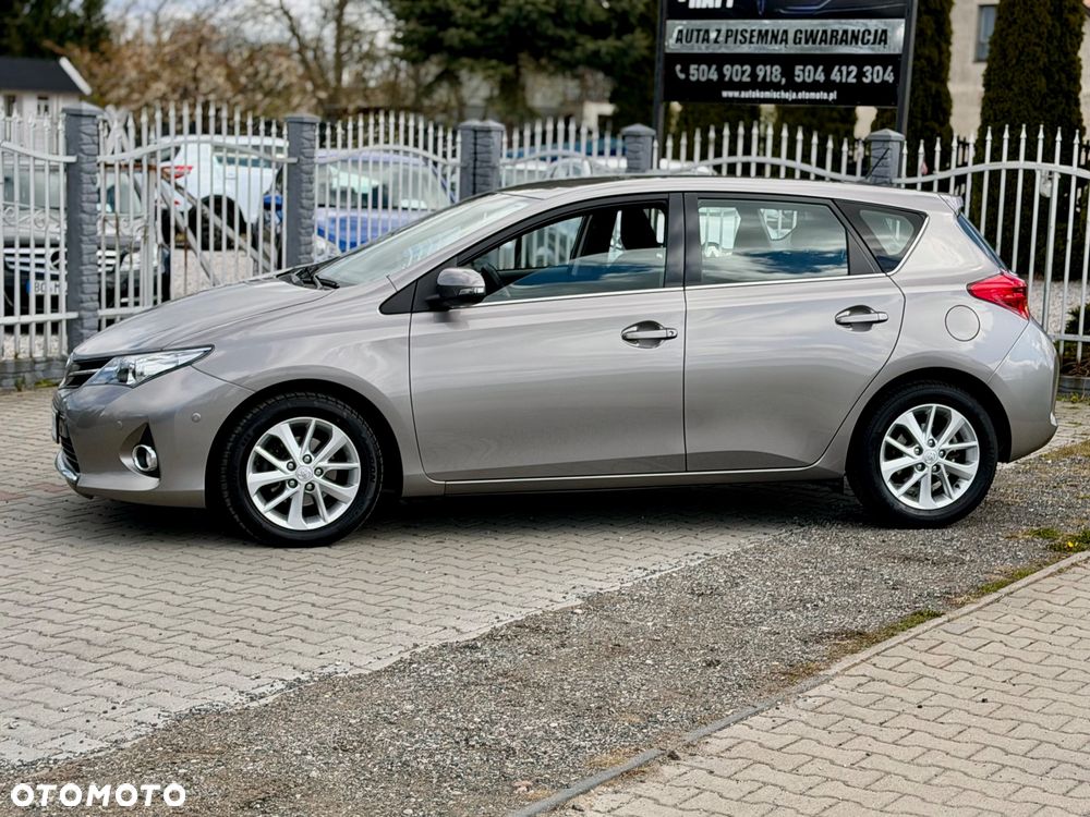Toyota Auris 1.4 D-4D Life Plus - 40