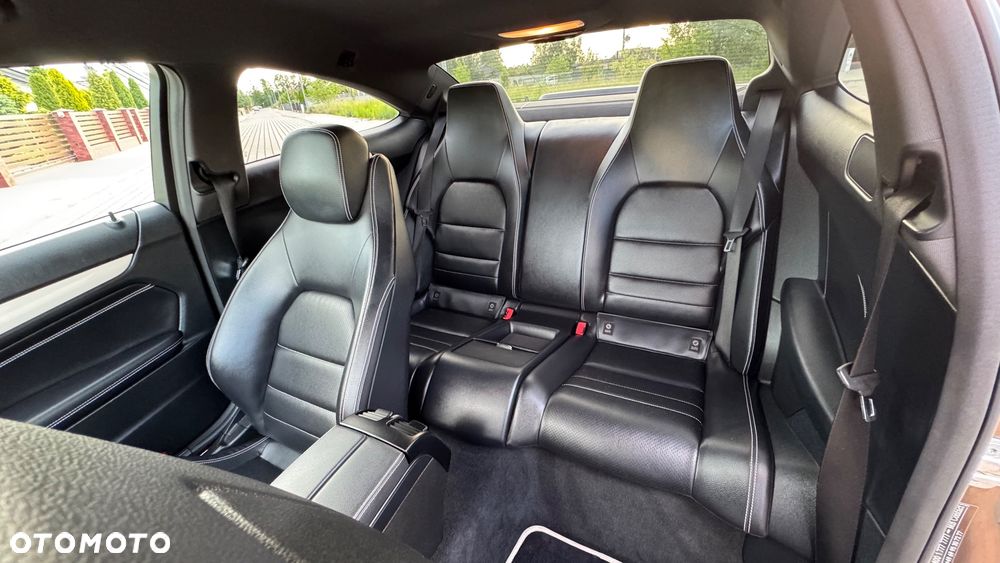 Mercedes-Benz Klasa C 180 BlueEFFICIENCY - 28
