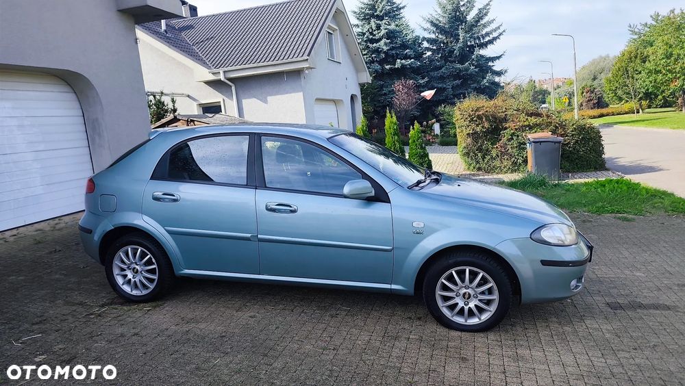 Chevrolet Lacetti 1.8 Platinum - 29