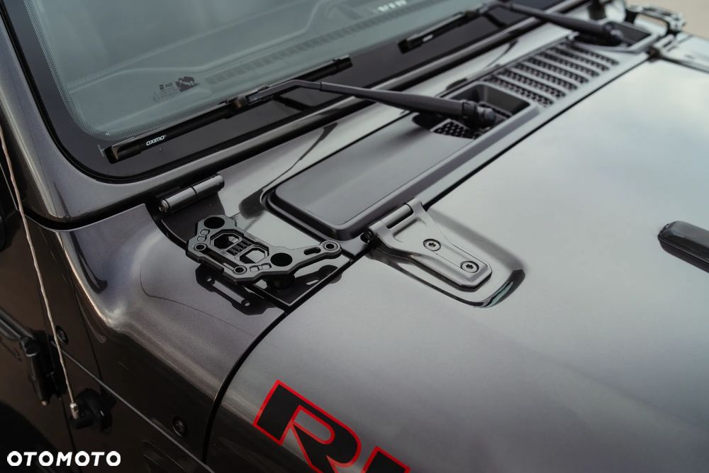 Jeep Wrangler - 8