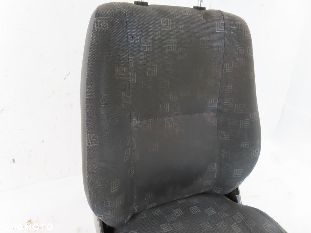 FOTEL KIEROWCY MERCEDES SPRINTER I - 9