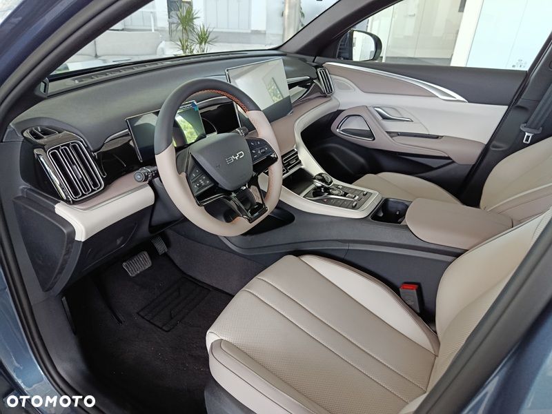 BYD Sealion 5 - 6