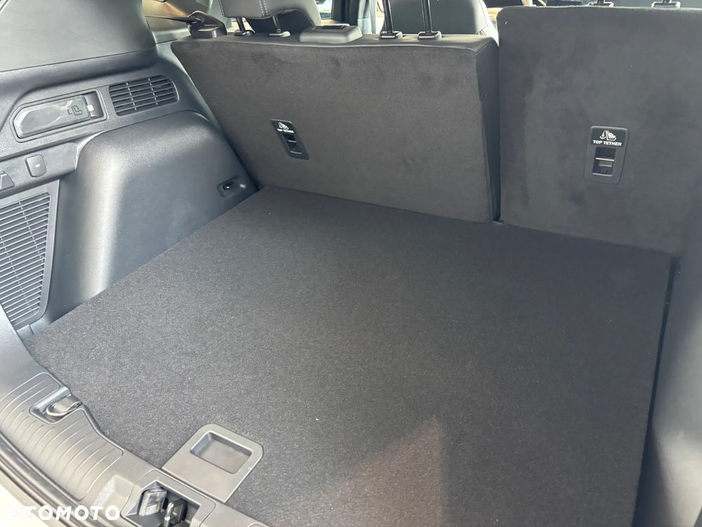 Ford Kuga - 17