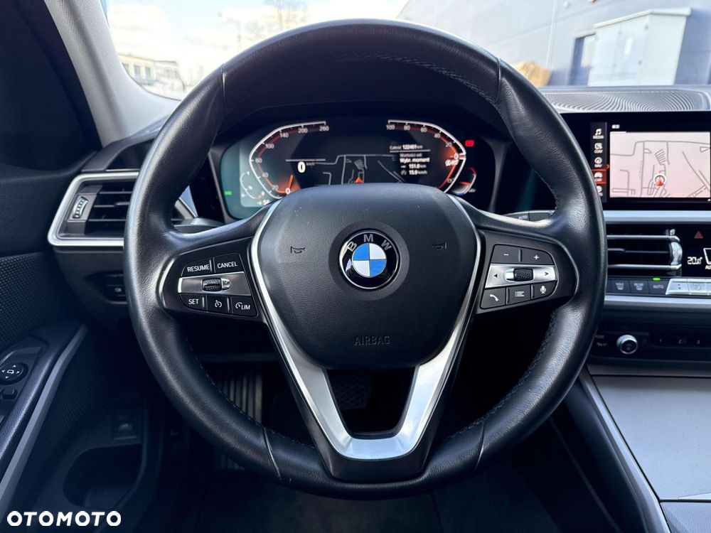BMW Seria 3 - 27