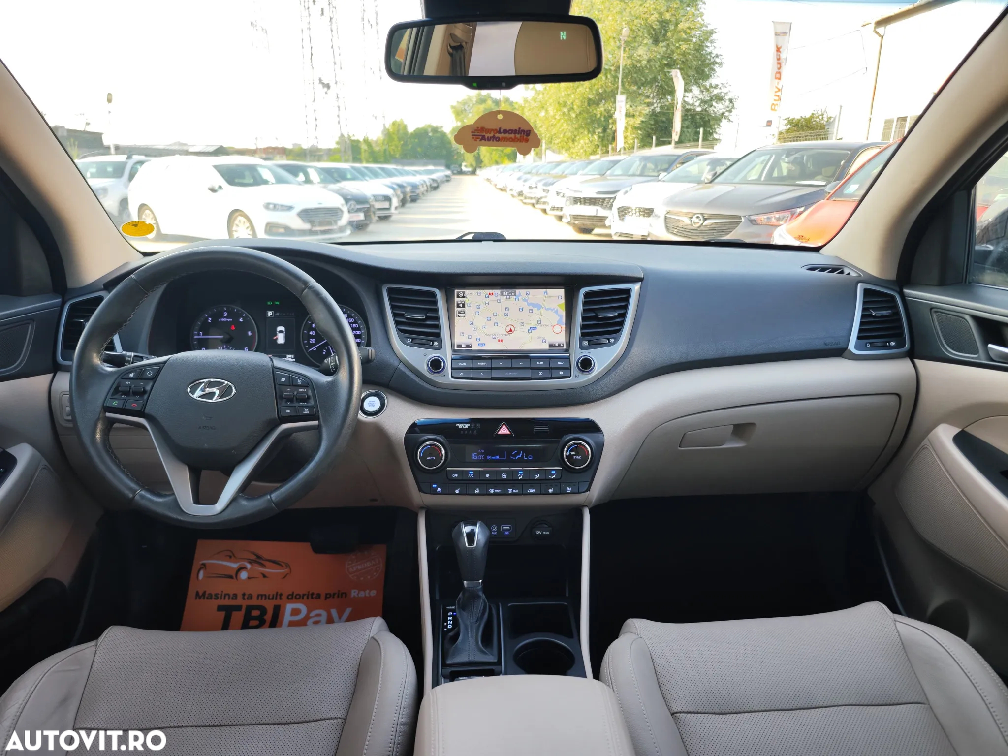 Hyundai Tucson 2.0 CRDI 4WD 8AT Luxury - 9