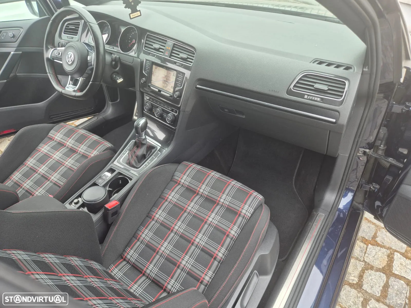 VW Golf 2.0 TSi GTi DSG - 10