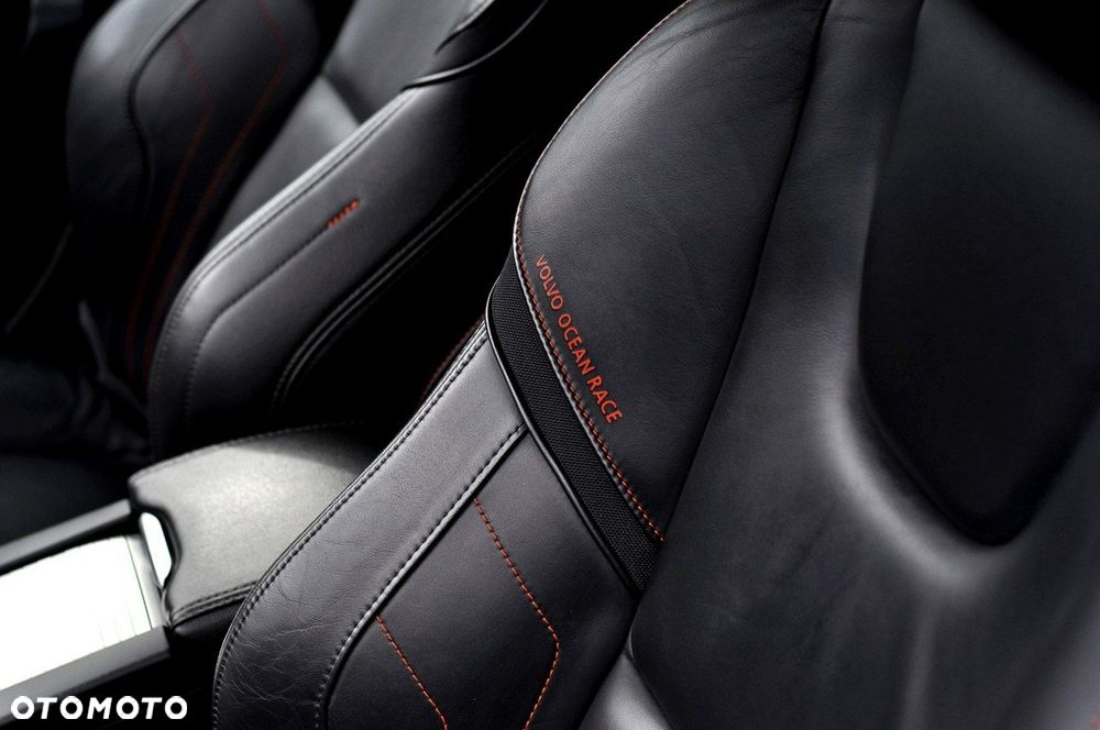 Volvo V60 D2 Ocean Race - 23