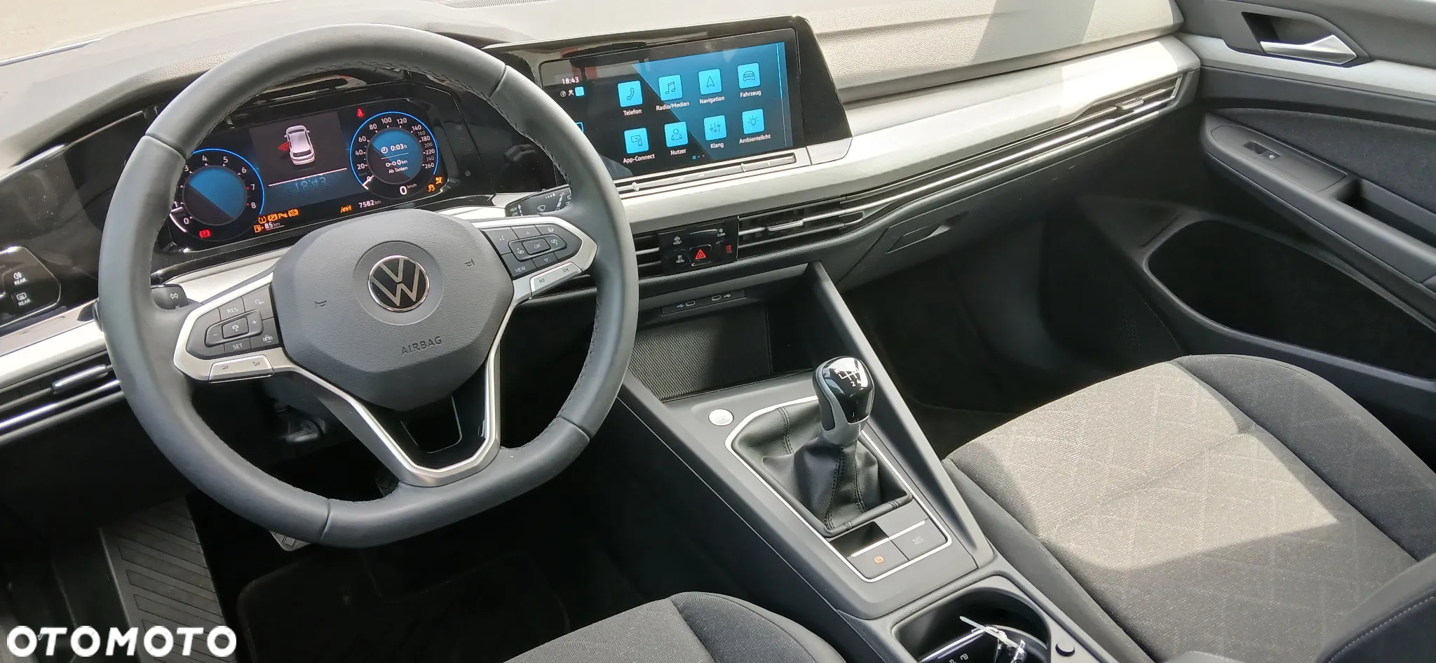 Volkswagen Golf VIII 1.5 TSI EVO Life - 15