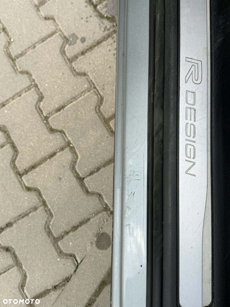 Volvo XC 60 D4 AWD Geartronic RDesign - 15