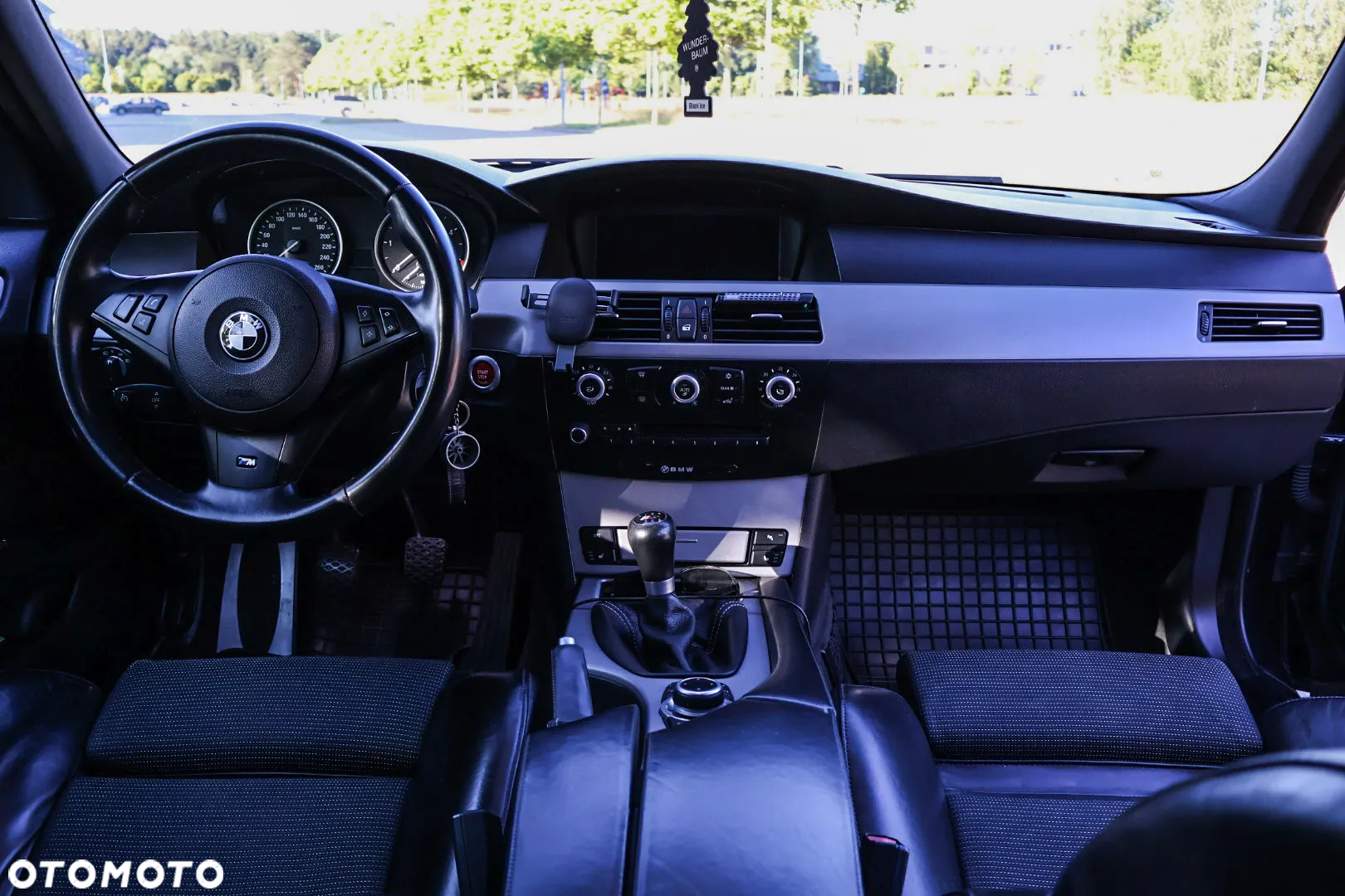 BMW Seria 5 525d - 9