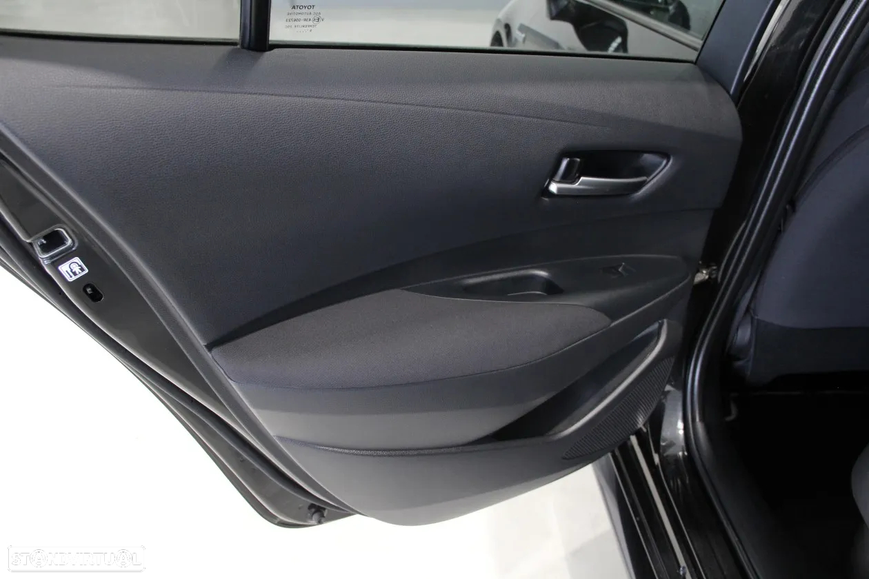 Toyota Corolla Touring Sports 1.8 Hybrid Comfort+P.Sport - 27