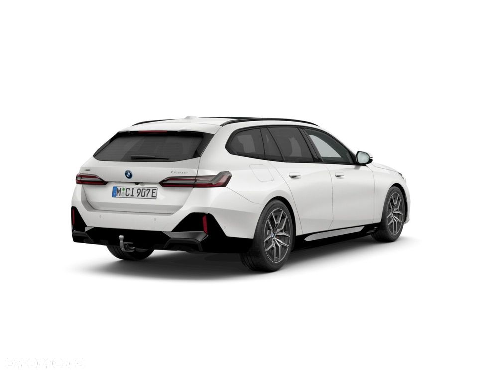 BMW 530E 2025 photo 3