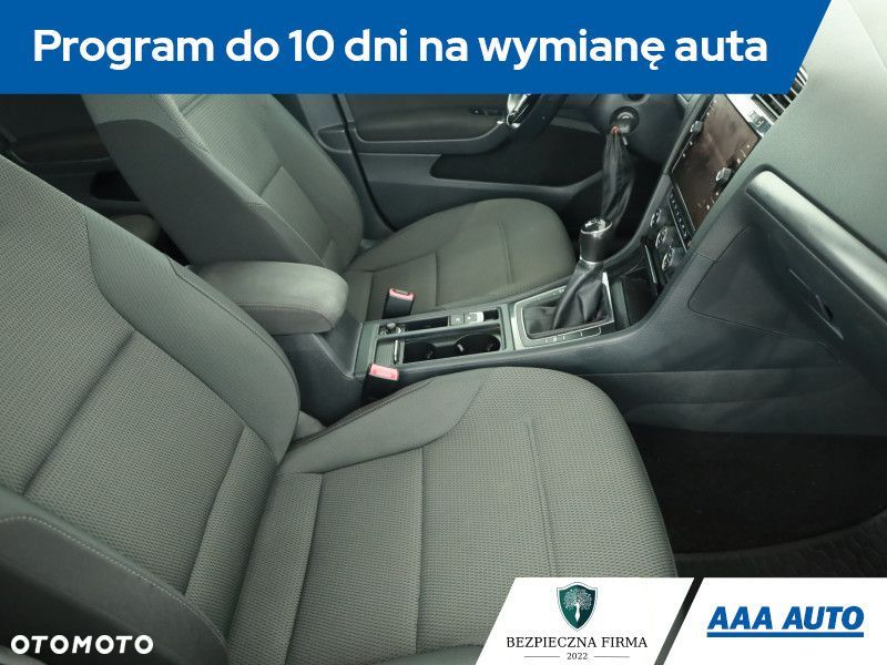 Volkswagen Golf Variant - 9