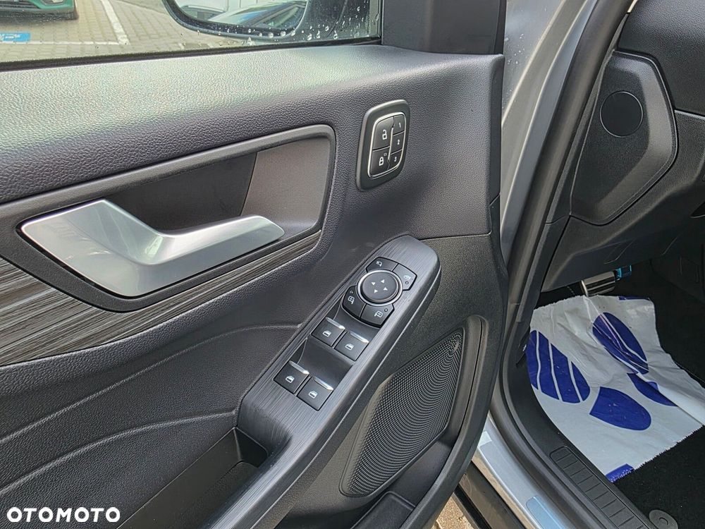 Ford Kuga - 14