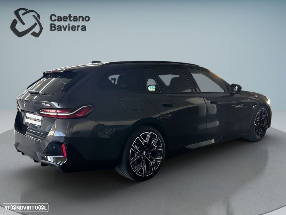 BMW 520 d Pack Desportivo M - 8