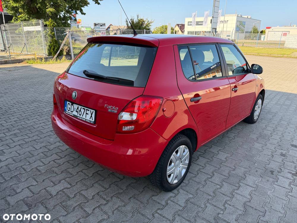 Skoda Fabia 1.6 16V Style - 17