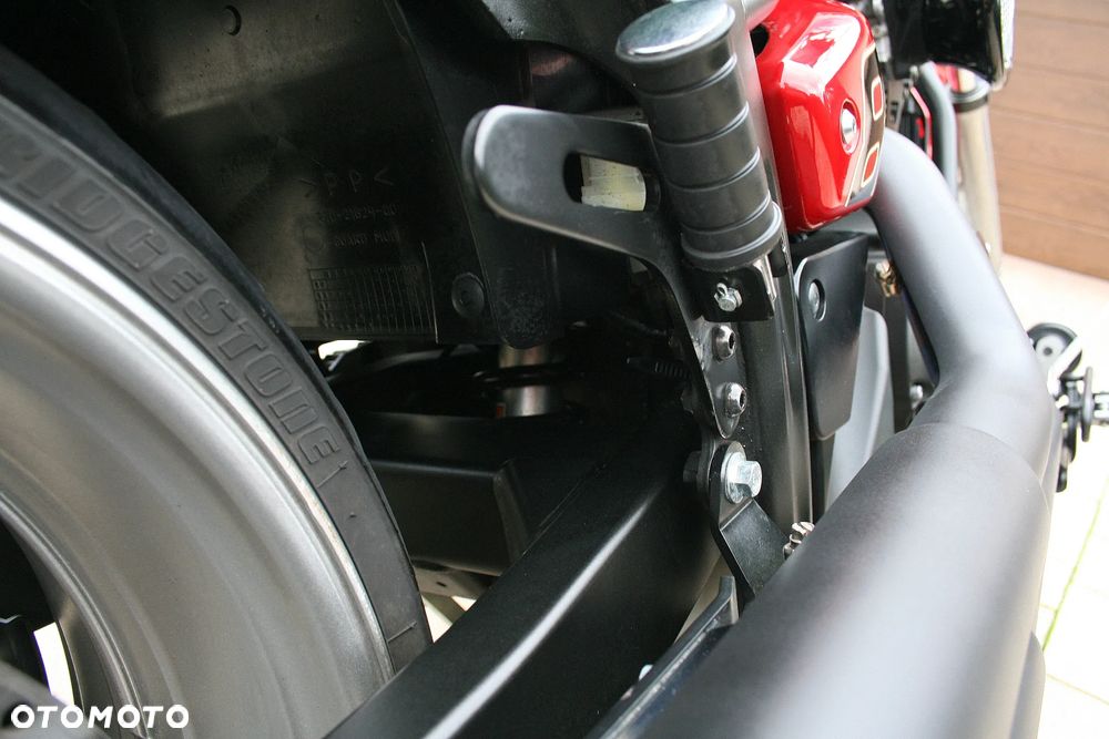 Yamaha XVS - 28