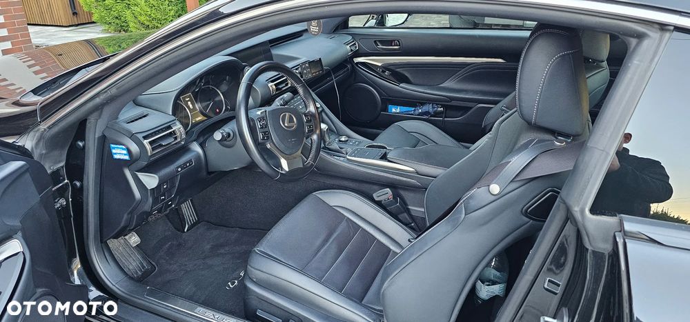 Lexus RC - 7